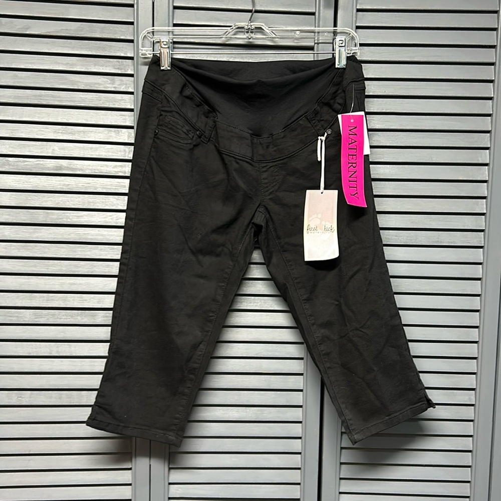 🦋 First Kick Maternity women's capris pants size S